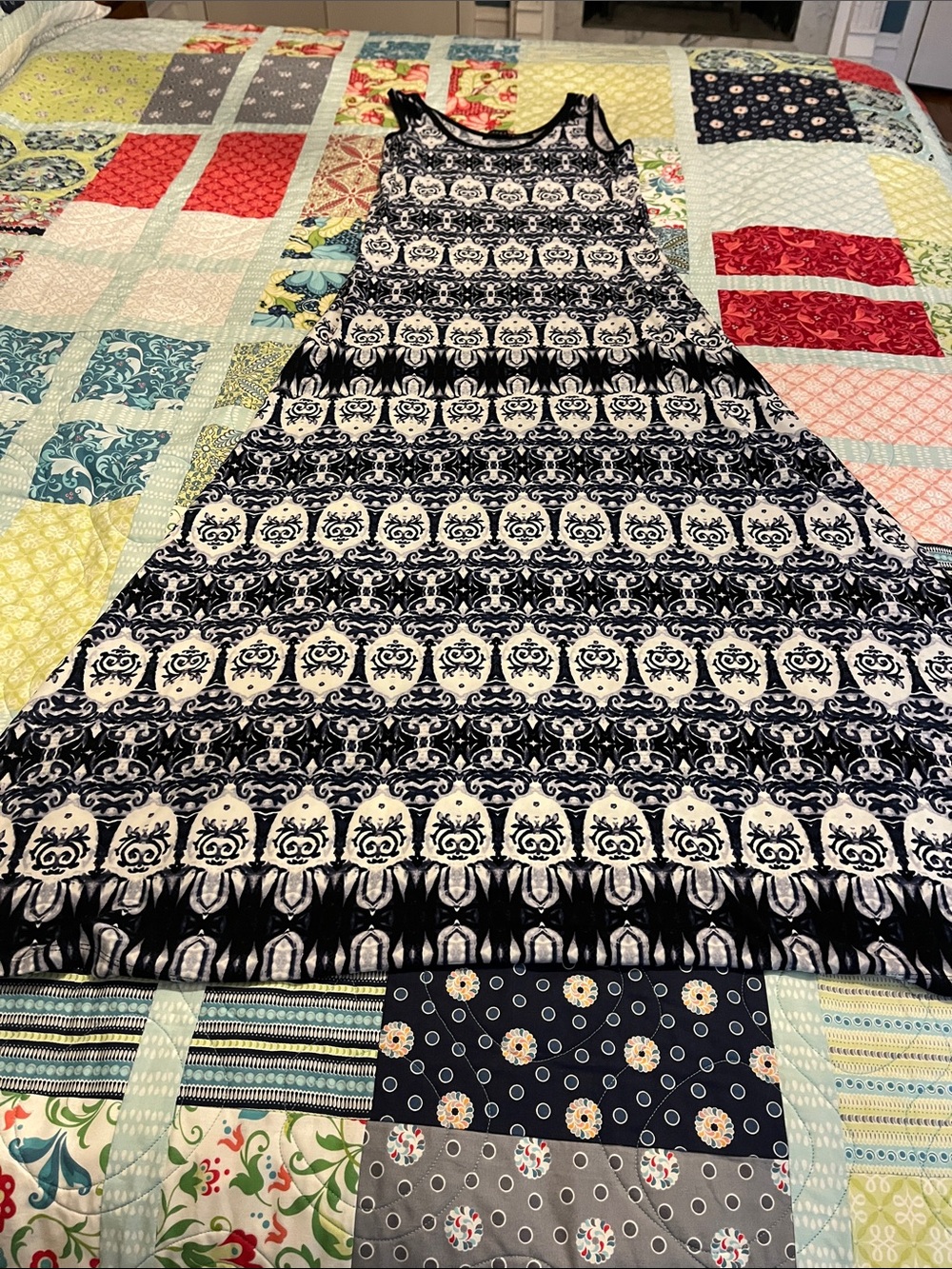 Ivanka Trump navy and White Sleeveless Patterned Maxi Dress